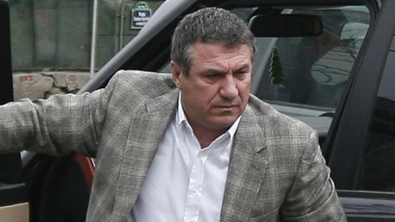 Victor Becali:** "Dacă Tănase nu pleacă la Koln, negocierile cu Steaua vor continua!"