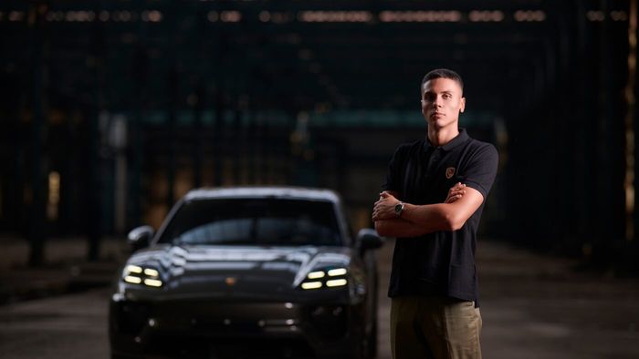 CTP, pus la zid pentru că a atacat decizia lui David Popovici de a-și cumpăra un Porsche: „Să ne explice cum a murit Dumitru Tinu, dacă se pricepe la mașini”