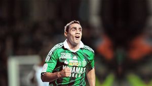 FOTO EMOȚIONANT Bănel, "aur" adevărat pentru Saint Etienne!** Banner-ul prin care fanii și-au arătat aprecierea față de român cu PSG