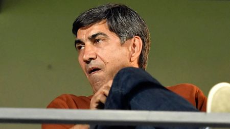 Cum a învins-o România pe Turcia la Istanbul cu Victor Pițurcă selecționer: „Nea Piți îi făcea pe toți Maradona!”