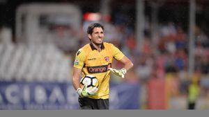 Dinamovistul Penedo și colegii săi de la națională au căzut pradă hoților! Paguba se ridică la zeci de mii de euro