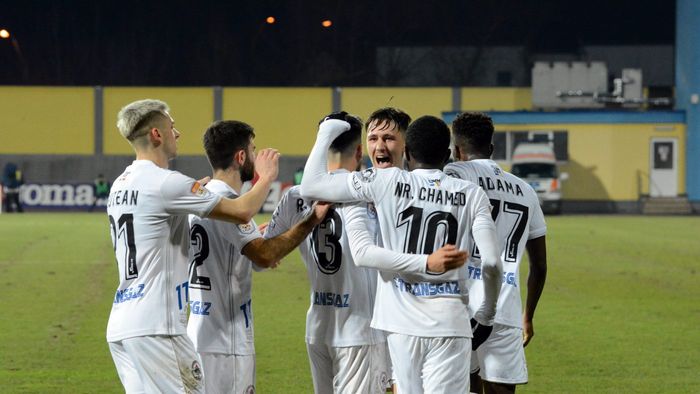 Gică Hagi pregătește o nouă lovitură pe piața transferurilor! Farul Constanța, în discuții avansate cu fotbalistul urmărit de probleme financiare