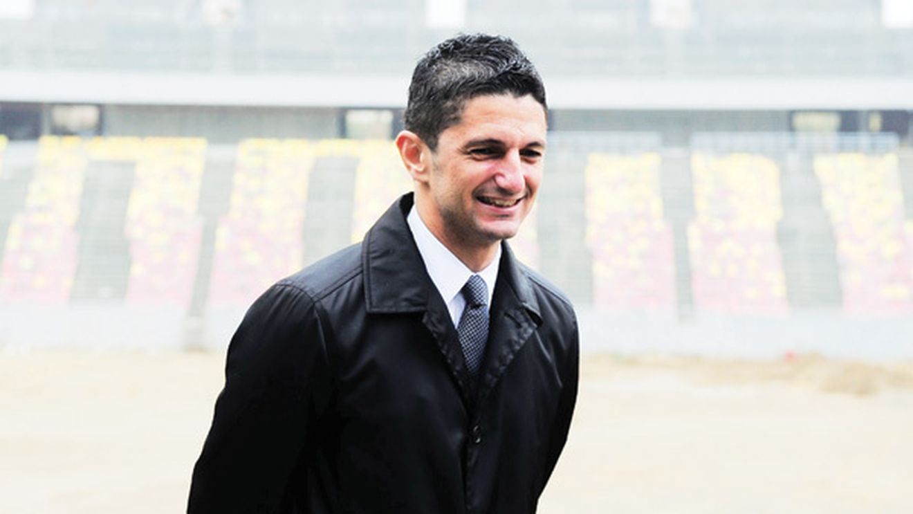 Răzvan, atacat: "Dacă merge cu gândul la egal în Bosnia,** atunci înseamnă că vrea să-și prelungească agonia!"