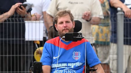 Cum arată o zi din viața lui Mihăiță Neșu. Se trezește la 06:30 și are un ritm intens până seara: „Aici petrec cel mai mult timp”