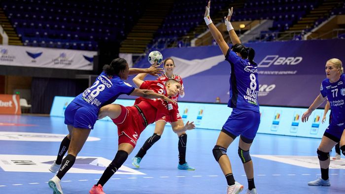Confruntare istorică în Liga Campionilor: CSM București și SCM Rm. Vâlcea vor fi adversare în optimile de finală ale competiției!