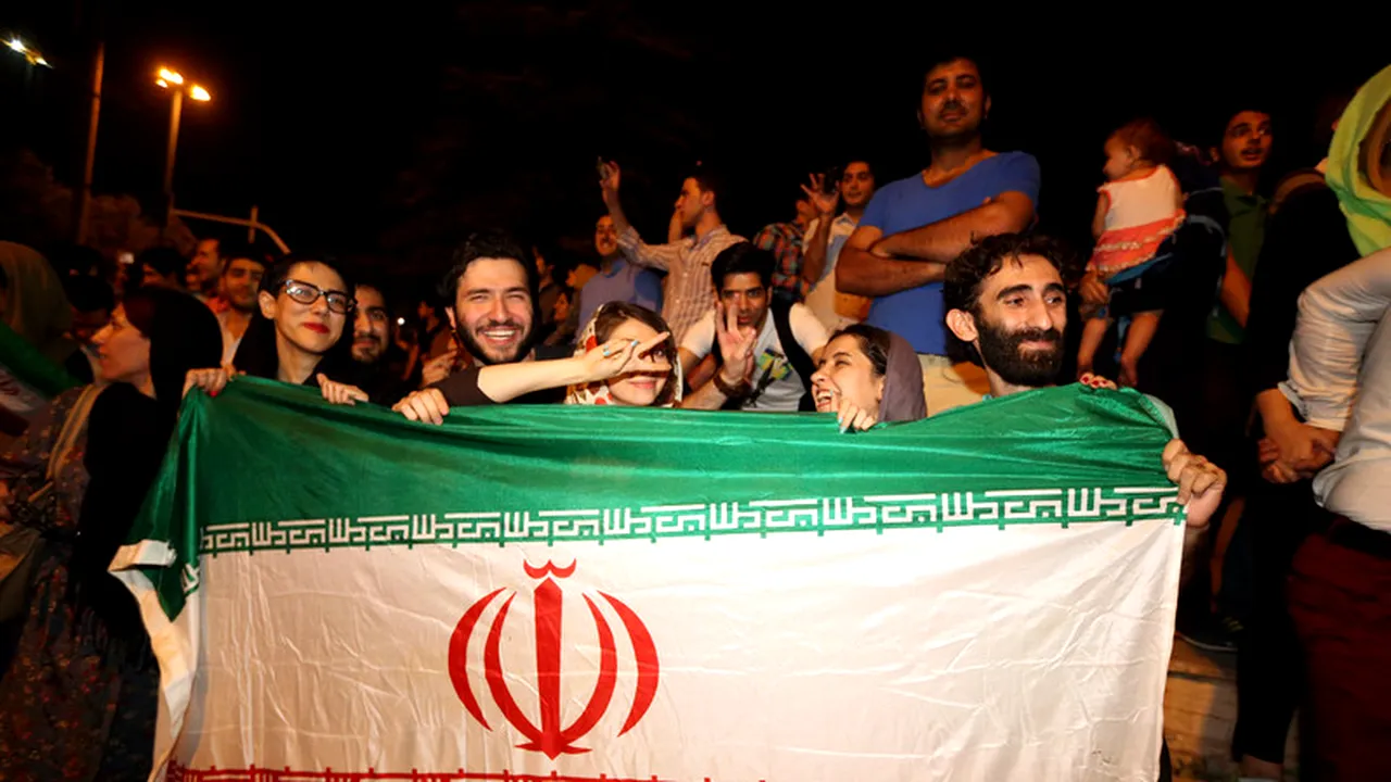 Jucătorii din naționala Iranului nu au voie să își facă selfie-uri cu fanele