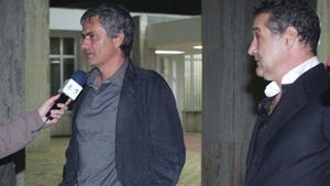 Becali: "Mourinho m-a sunat să mă încurajeze, îmi place de el"