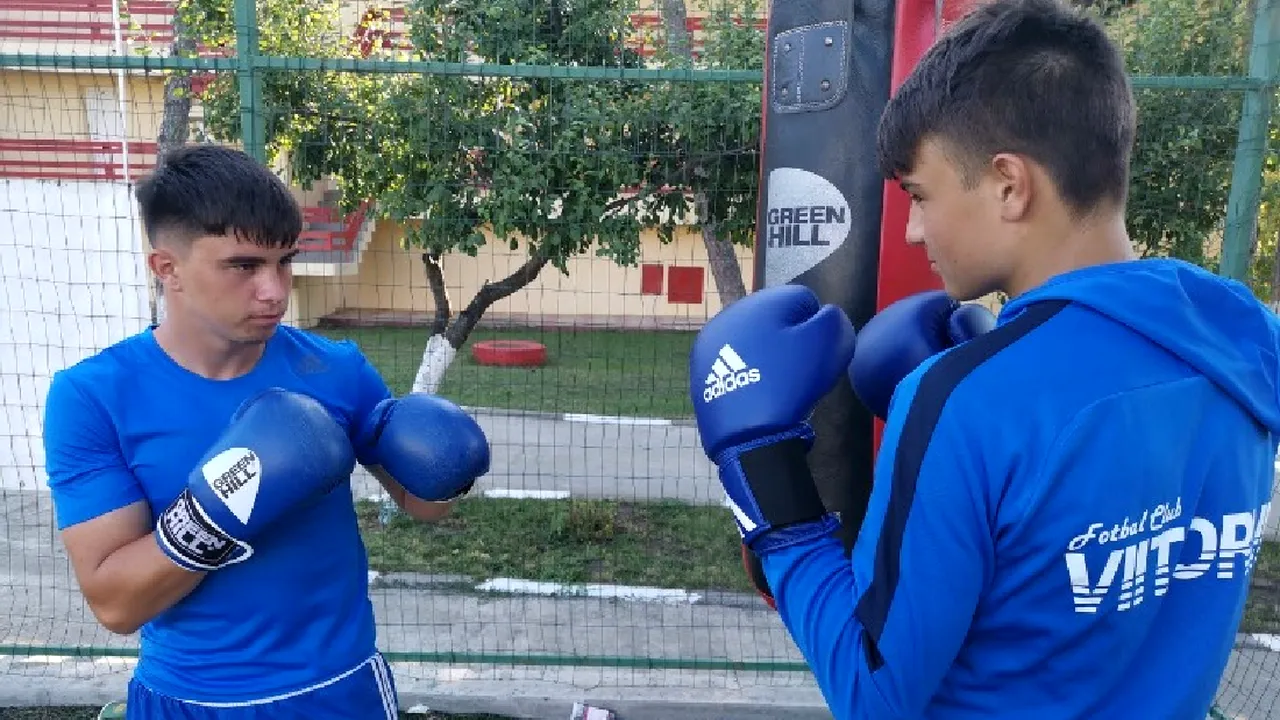 Provocarea anului: pugilistul Jitaru vs. fotbalist de la Viitorul lui Hagi | GALERIE FOTO