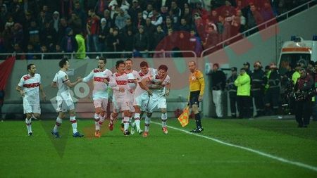 Nemții i-au surprins pe jucătorii lui Reghe:** "Steaua nu a mai avut un astfel de adversar în acest sezon! S-a pierdut total lupta pe benzi și la centrul terenului"