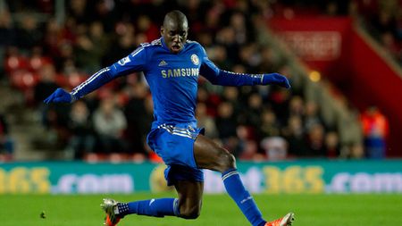 Torres a "înghețat" la golurile lui Demba Ba! VIDEO:** Spaniolul parcă era hipnotizat pe banca de rezerve! Vezi reacția incredibilă a ibericului