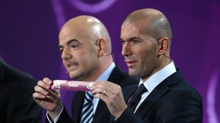 Câte 4 informații inedite despre grupele Euro 2012! ** Trei campioane în grupa B, duel fratricid în grupa C și "dÃ©jÃ -vu" pentru francezi