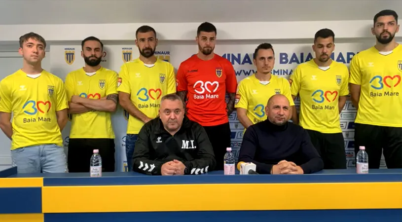 Minaur Baia Mare și-a prezentat achizițiile, ”fotbaliști, că de jucători e plină țara”, după cum spune Miriuță. Printre noutăți se află și fiul antrenorului, cu 46 de minute jucate în Liga 2 la 21 de ani!