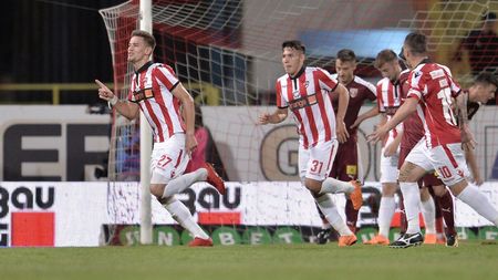 FCSB și Dinamo, întâlnire de gradul 0 în avion! Ce și-au transmis rivalii: „O să vedeți la meci ce se va întâmpla”