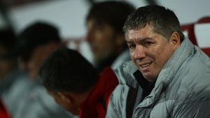 "Inima îmi va fi împărțită la meciul cu Alba Iulia!** Mi-aș dori să-mi închei cariera la Unirea!"