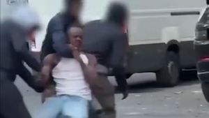 Jaf ca-n filme în Belgia! Colegul lui Darius Olaru, scos cu forța din mașină în plină zi