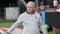 Marius Șumudică a intrat în direct și a început să se plângă: „Nu e normal!”