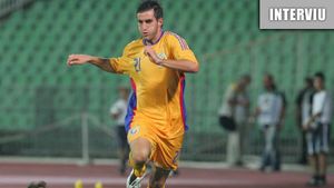 "Avem un imn** lung!"