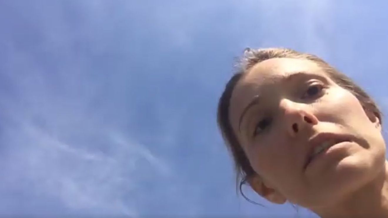 Scene inedite oferite de familia Djokovic. Au făcut un live pe facebook, au uitat camera deschisă și toată lumea a putut auzi cum "Nole" a fost certat de soția sa: "Unde-ți sunt manierele?"