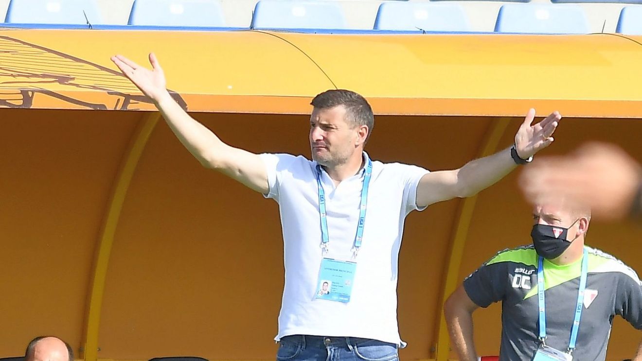 Laszlo Balint, după debutul în Liga 1 pe banca echipei UTA: „Următorul meci e foarte important pentru toată suflarea fotbalistică din Arad”