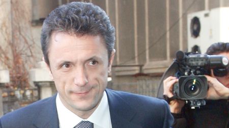 "Gică Popescu să arate actele"