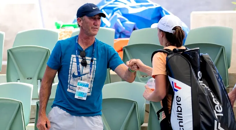 Marea trădare a noului an în tenis!? Darren Cahill, surprins alături de o rivală a Simonei Halep la primul turneu din 2022! Fanii româncei au luat foc: „E ca și cum îl vezi pe fostul cu altcineva!