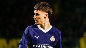 Dennis Man a primit o veste uriașă înaintea meciului Liverpool - PSV