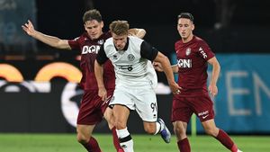 Noii șefi de la Dinamo doboară recordul lor cu un transfer de la CFR Cluj: 700.000 de euro plus procente!