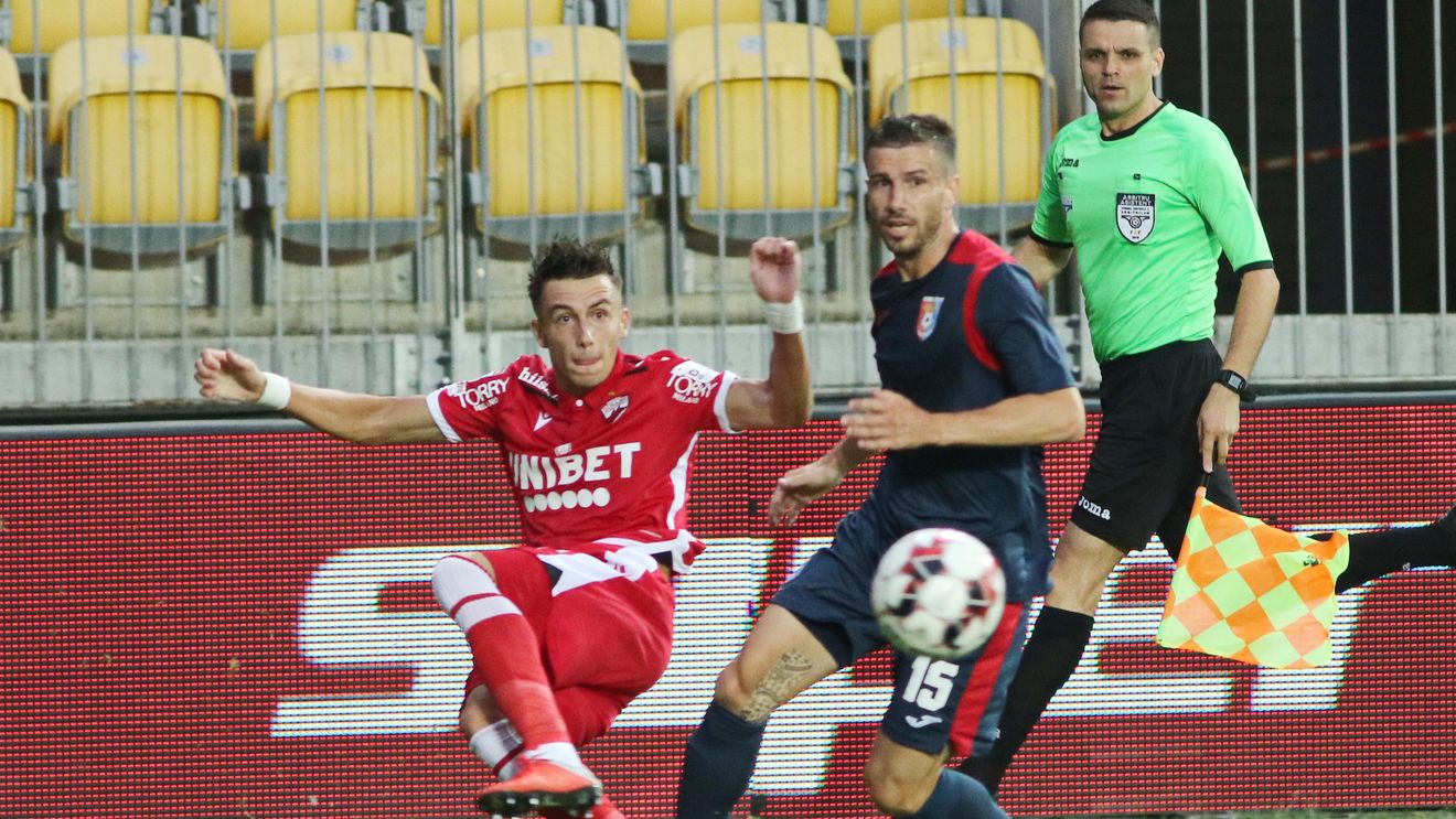 Chindia Târgoviște - Dinamo 3-2. Debut HORROR pentru Uhrin! "Câinii" sunt pe ultimul loc în clasament