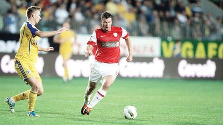 Atenție, câine roșu!** Dinamo a găsit o metodă inedită de a-i avertiza pe jucătorii ce se află la finalul contractului