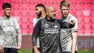 Antrenorul lui PSV s-a convins cu Dennis Man în câteva zile. Reacție care spune totul despre transferul de 8 milioane de euro