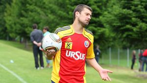 "Am acceptat numărul 10**, e un simplu tricou!"