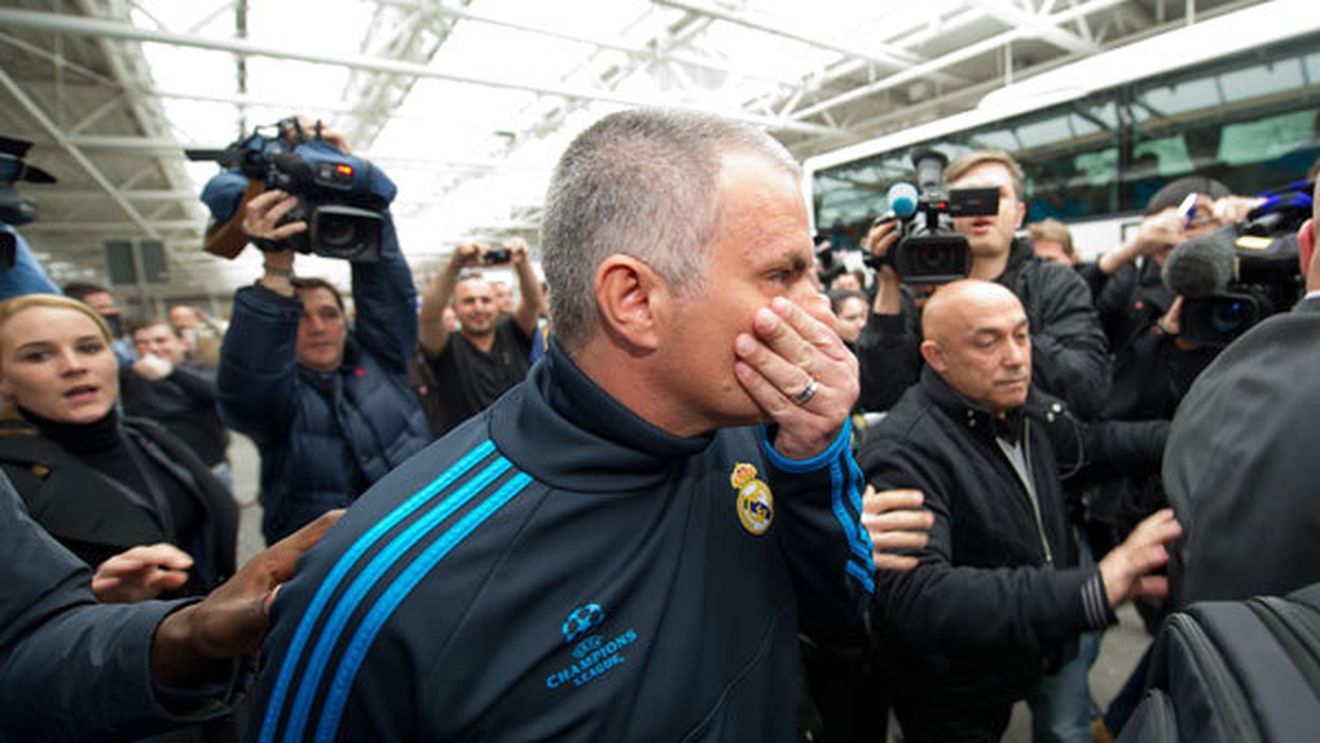 Scene ȘOCANTE oferite de Mourinho! **A vrut să BATĂ‚ o femeie care ținea cu BarÃ§a: "Ești o târfă, te omor pe loc!" Ce s-a întâmplat