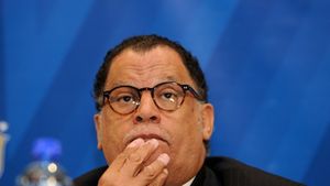 Continuă seria dezvăluirilor șocante. Mărturia cutremurătoare a unei cântărețe care a fost violată de un președinte de federație din fotbalul mondial