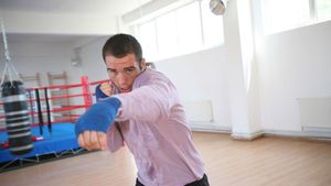 Nistor, superofertă de la AIBA: 38.000 de dolari primul an la profesioniști