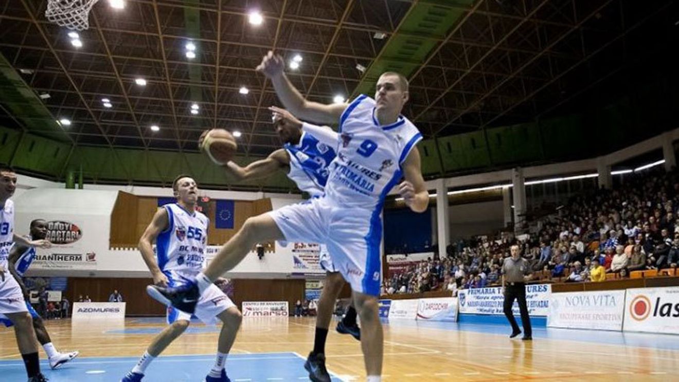 Tigrii dau năvală spre finală!** BC Mureș a câștigat și meciul doi cu Gaz Metan