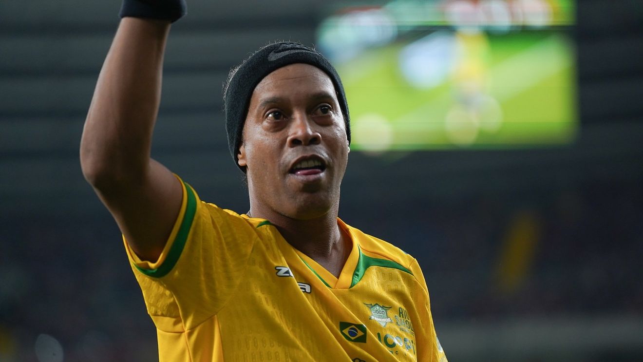 Moment istoric la Iași! Ronaldinho va juca în Copou, în luna noiembrie, alături de alte staruri ale fotbalului mondial