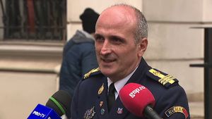 De ce se va opune Florin Talpan planului lui Jean Pavel de a lua Steaua de sub tutela Armatei într-o societate pe acțiuni! Gigi Becali dejoacă planul secret