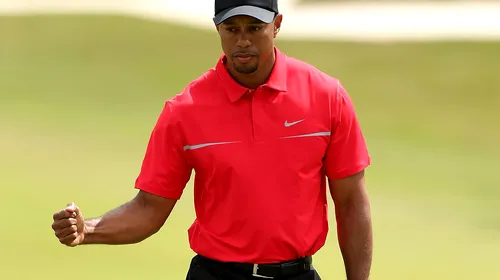 „Nu mă puteam da jos din pat, nu mă puteam mișca”. Tiger Woods revine pe terenul de golf după un an și trei luni
