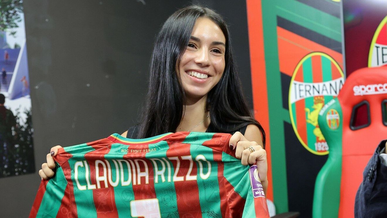 Claudia a ajuns la 23 de ani președinte. Un amănunt nu poate fi neglijat: este fiica moștenitoare a unui miliardar!