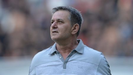 Marius Lăcătuş a condamnat reacția galeriei Stelei din meciul de la Miercurea Ciuc: "Se va lăsa cu amenzi"