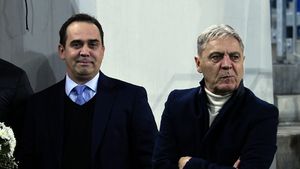 Sorin Cârțu, noi detalii despre incidentul cu fanii lui U Craiova 1948. „Își caută să facă din asta un trofeu. Nu dau în vreun fraier, dau și ei într-un șmecher al fotbalului!”