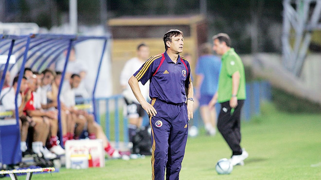 Săndoi: "Rămânem principalii favoriți la calificare"