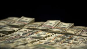 E milionar, dar are un suflet mare. Donația secretă s-a aflat