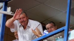 MM, oficial în Ghencea** "Steaua avea nevoie de un om puternic!"