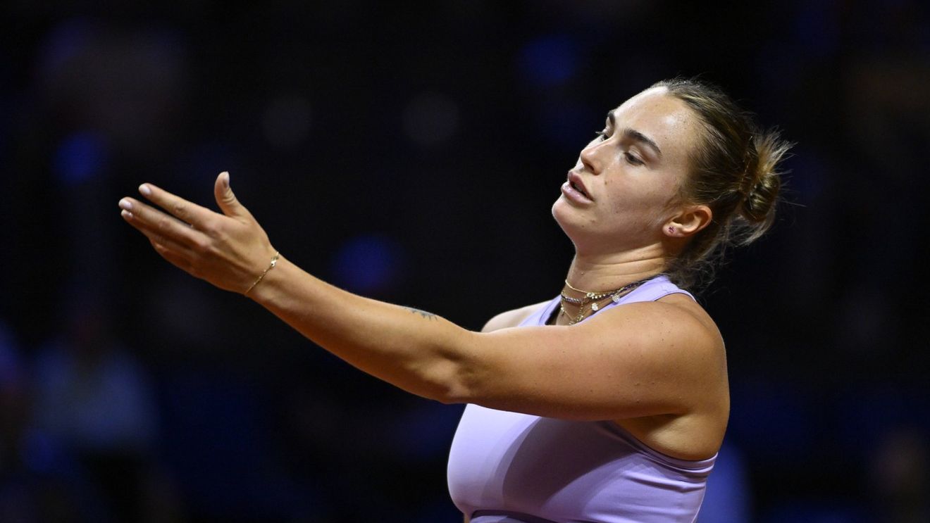 Cel mai controversat gest din tenis din ultimul timp, explicat chiar de protagonistă. Ce a spus Sabalenka, după ce a fotografiat, în timpul meciului, o greșeală a arbitrului de scaun