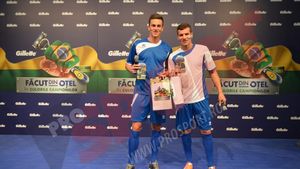 Schimb de "pase" între Gardoș și Țucudean. "Mi-ar plăcea să fim colegi la Steaua. Guilherme nu vine la noi." Replica dinamovistului