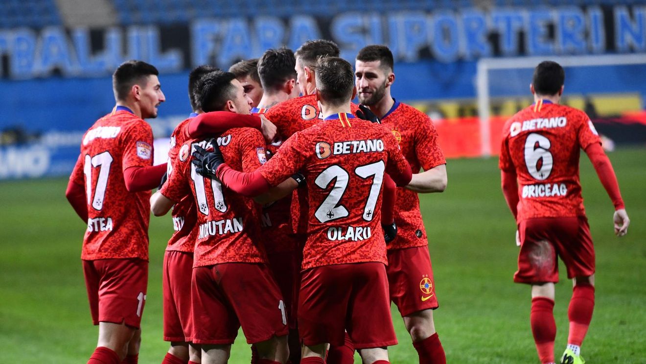 Vali Crețu, furios după conflictul de la pauză cu Leo Grozavu. „M-a înjurat... și mai rău de atât”. Ce a spus fundașul FCSB despre lupta pentru titlu