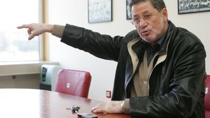 Cornel Dinu:** "Copos e un handicapat al umorului!"