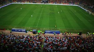 "Cu Ujpest mă aștept să fie peste 15.000** de fani în tribune!"