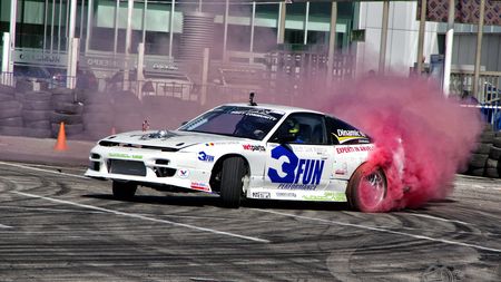 Primul eveniment oficial de drift al anului, pe 23 și 24 aprilie în Piața Constituției din București 